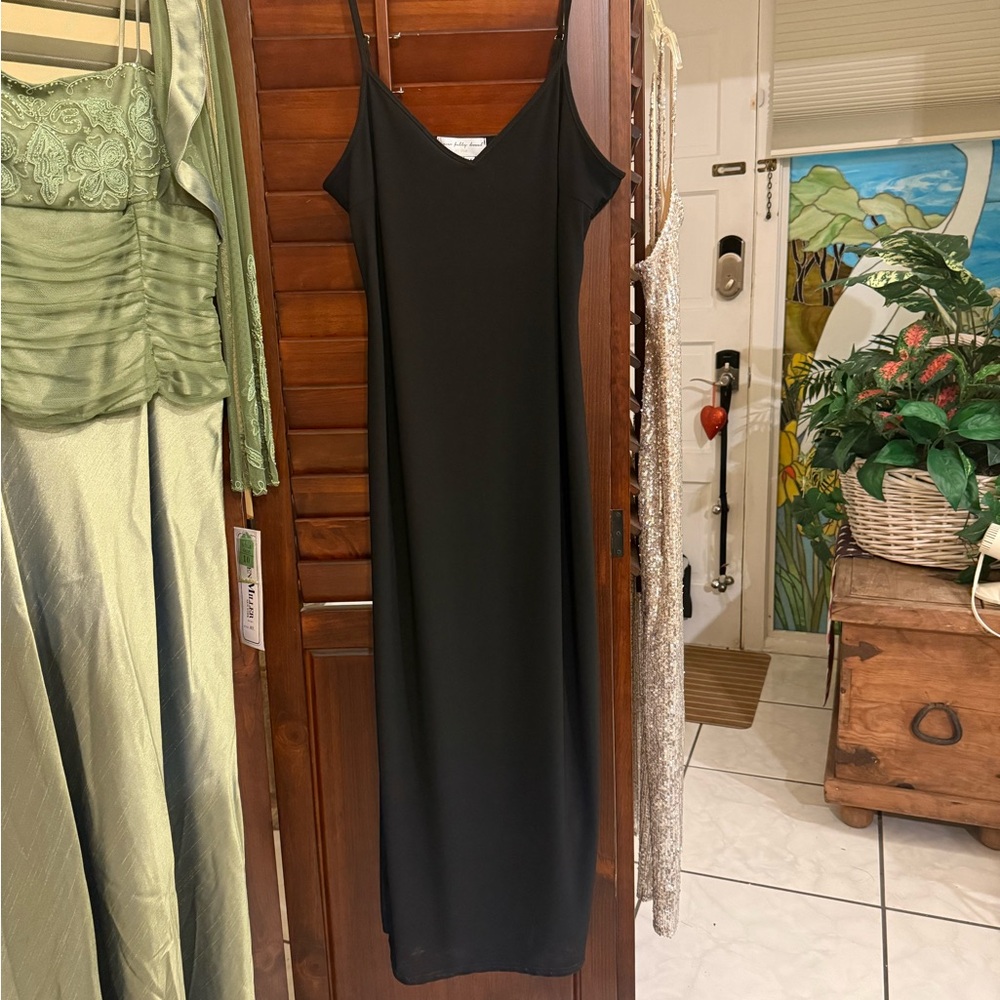 LIMITED TIME:  3 FOR $30 NEVER Fully Dressed Black Maxi Dress, Size 8